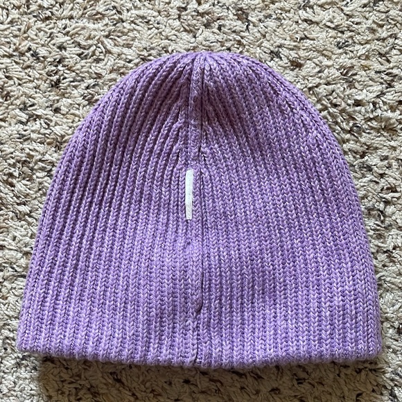 H&M Rib-knit Hat, lilac. - Picture 2 of 2
